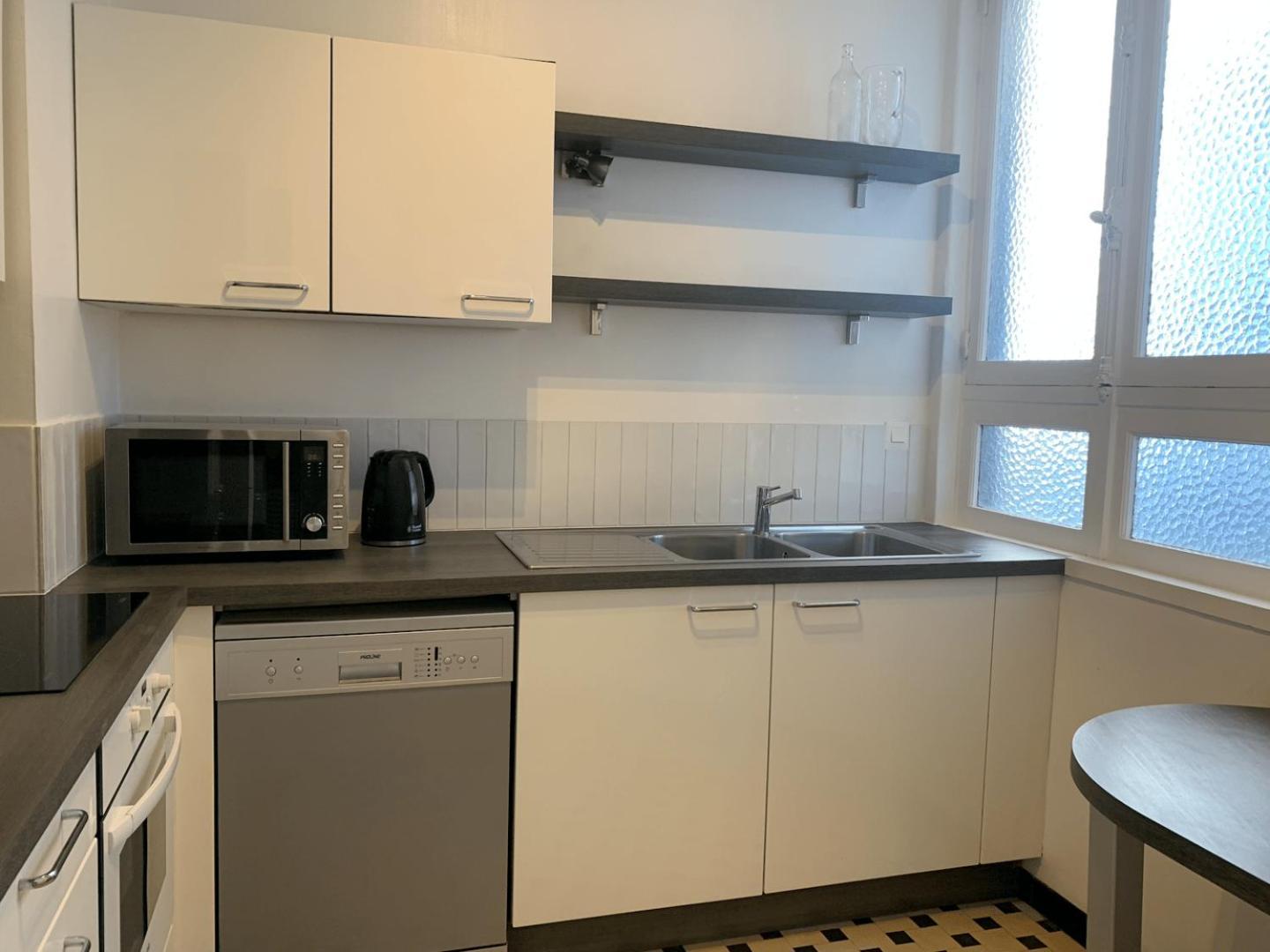 Appartement 2 Chambres Avec Parking, Proche Metro 릴 외부 사진